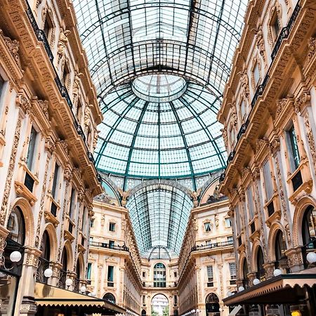Comecasa Duomo - San Babila Lovely Apartment ミラノ エクステリア 写真