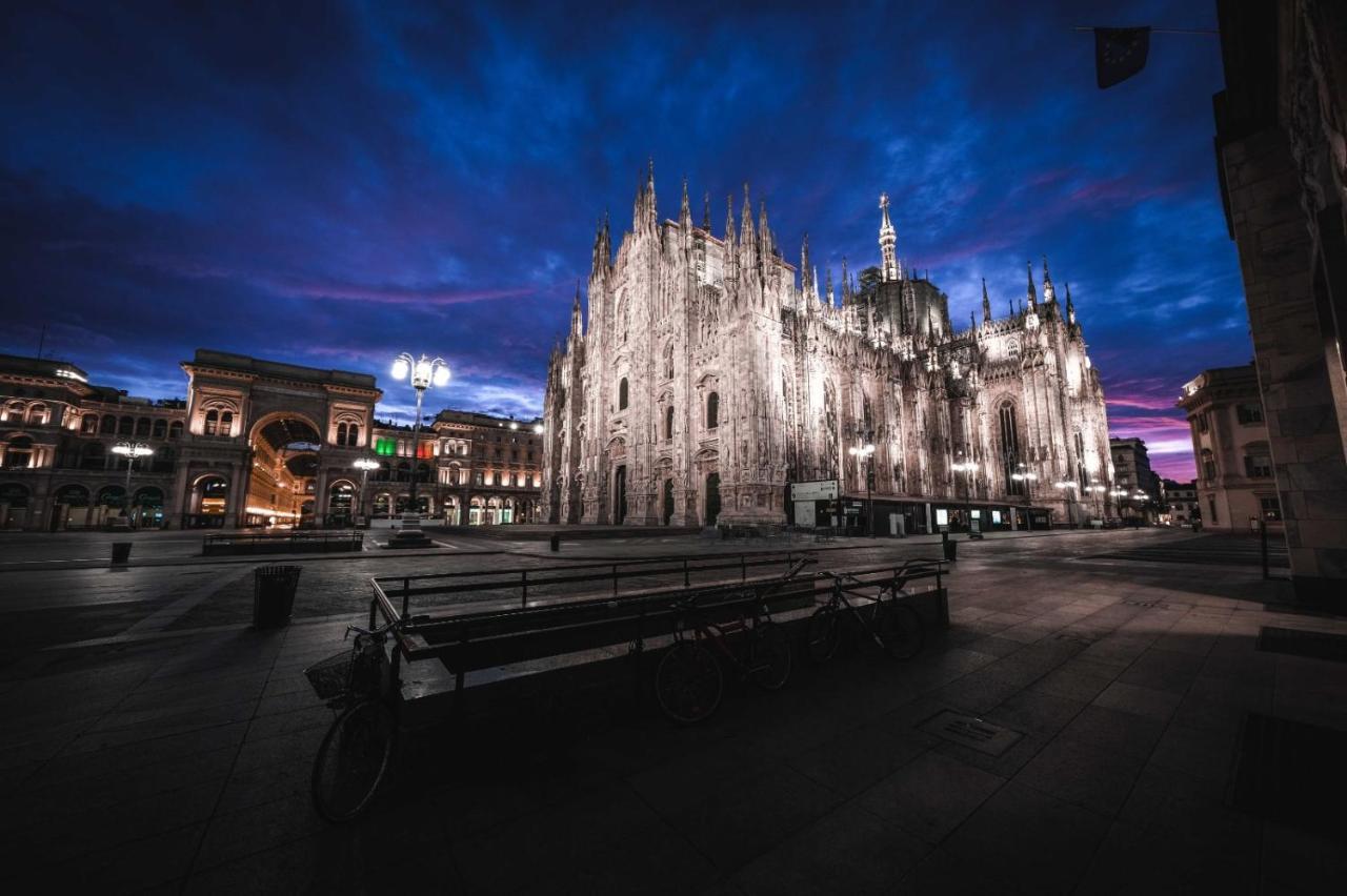 Comecasa Duomo - San Babila Lovely Apartment ミラノ エクステリア 写真