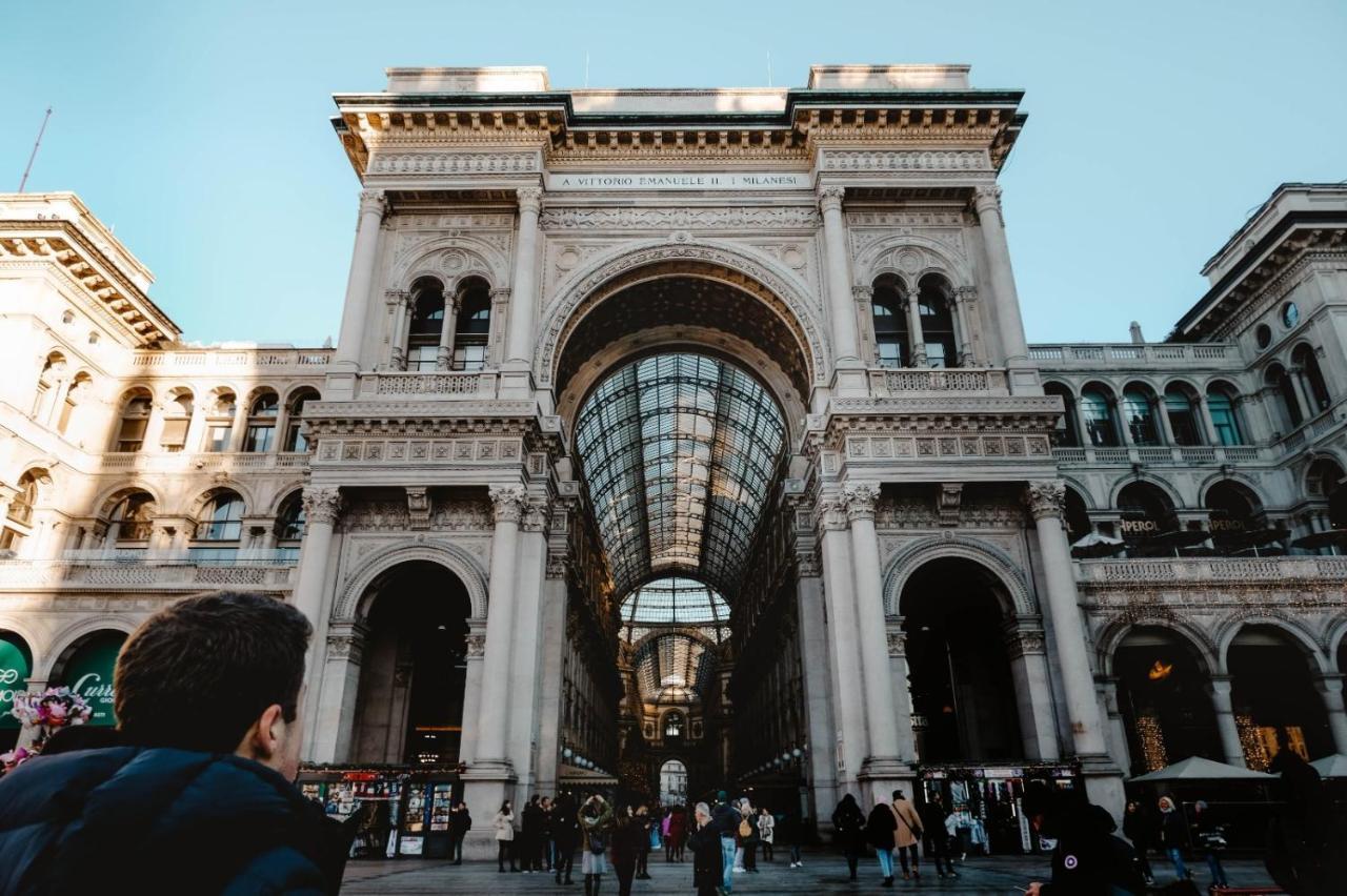 Comecasa Duomo - San Babila Lovely Apartment ミラノ エクステリア 写真