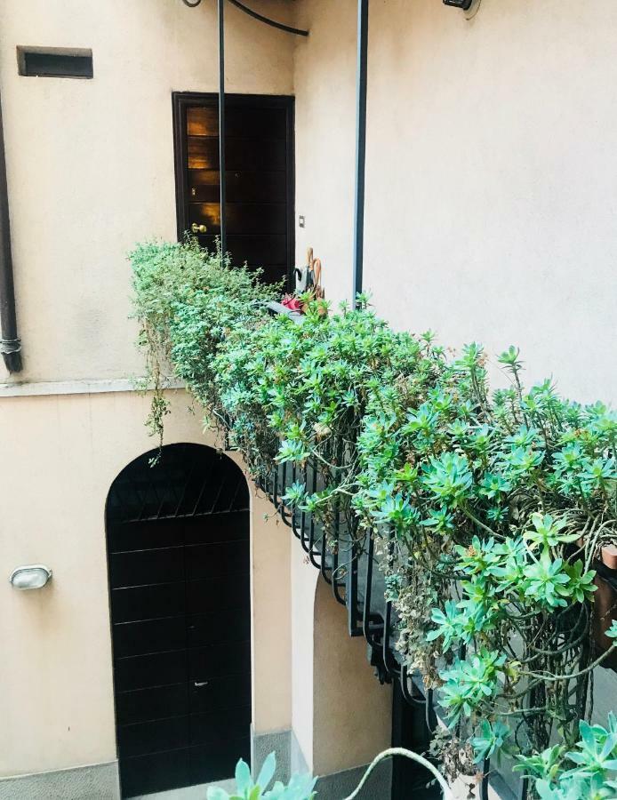 Comecasa Duomo - San Babila Lovely Apartment ミラノ エクステリア 写真